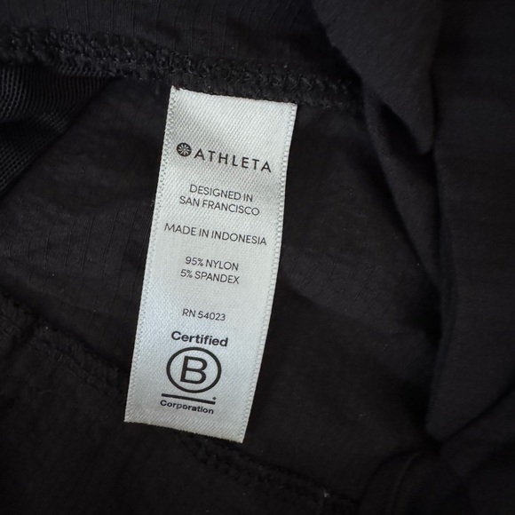 Athleta Trekkie North Women’s Short Black Athleisure Utility Hiking Size 10 - Picture 5 of 10
